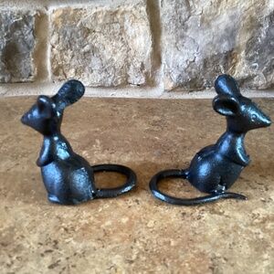 Pair Of Mice Cast Iron Mouse 3.5”